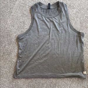 Vuori High Neck Tank Shirt Size M